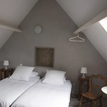 Autres Caps Bed & Breakfast 3*